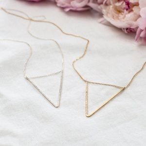 NWT Magnolia Summer Ellis Bravery Necklace